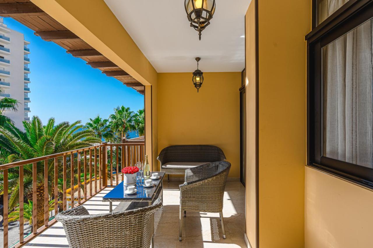 Amazing 3 Bedroom Apartment On The First Line Of The Best Las Americas Beach, Air Conditioner And Terrace Ocean View Playa de las Américas Dış mekan fotoğraf